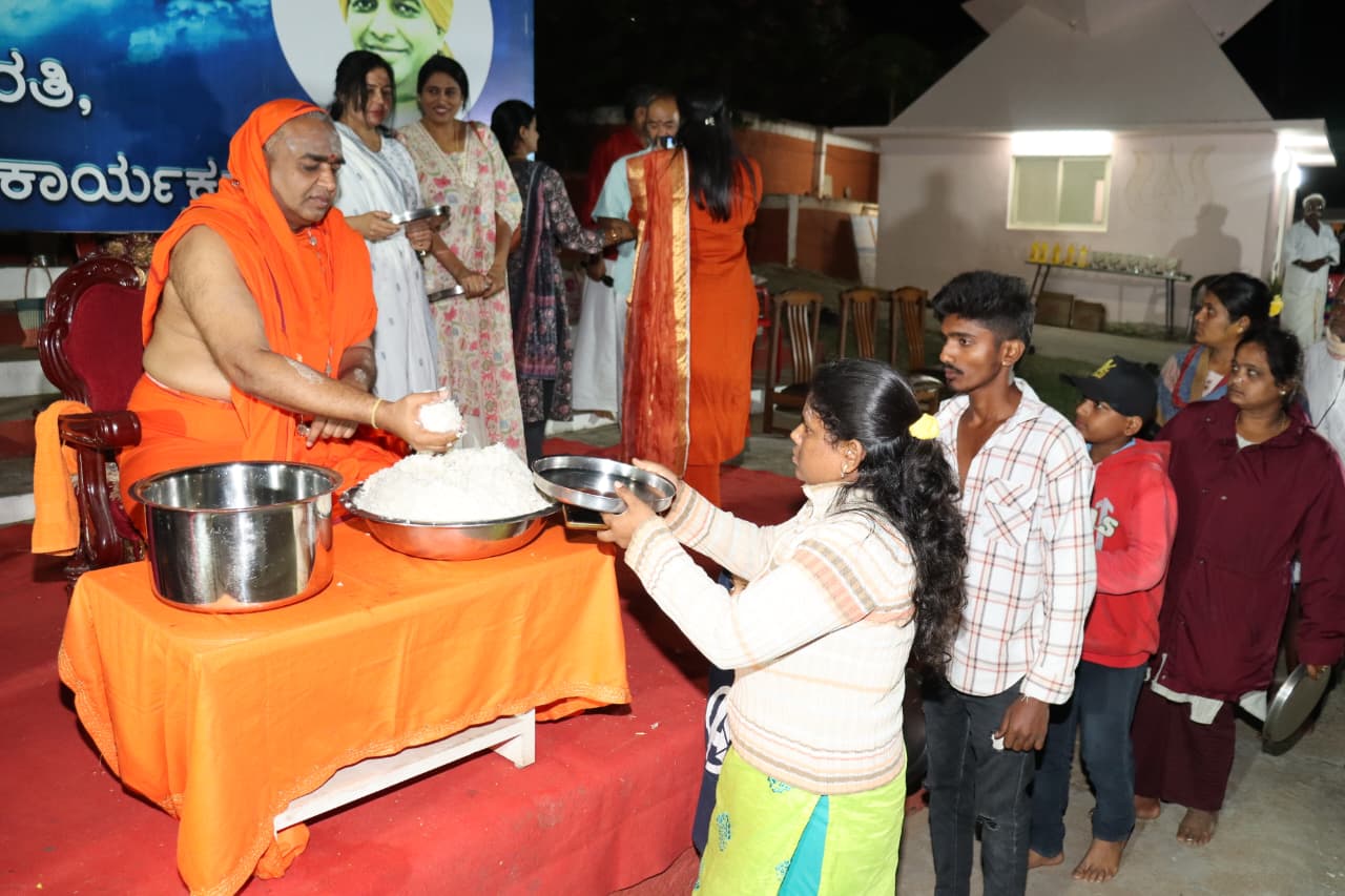 164th Beladingala Deepaarati and religious programme held at Chandravana Ashrama